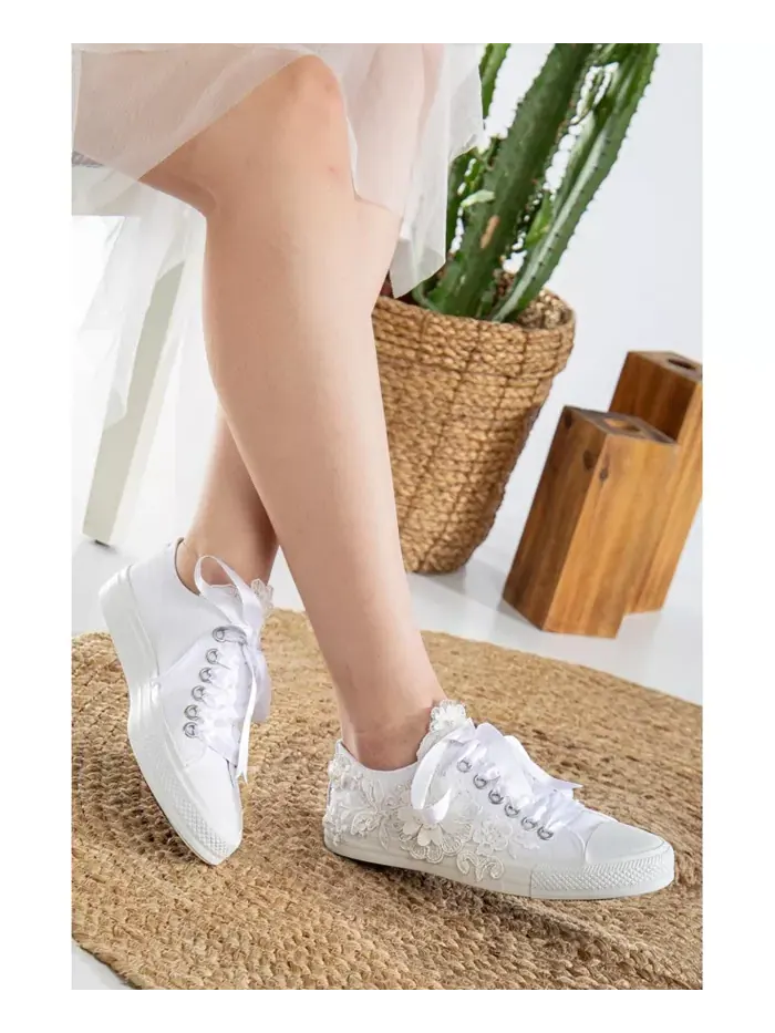 Кроссовки свадебные Peyton с цветочным кружевом Forever & Always Shoes — изображение 4 из 5, белый