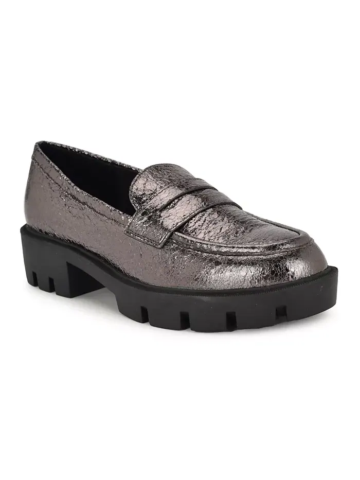 Женские пенни-лоферы Maibel на массивной подошве Nine West — изображение 1 из 5, серебристый