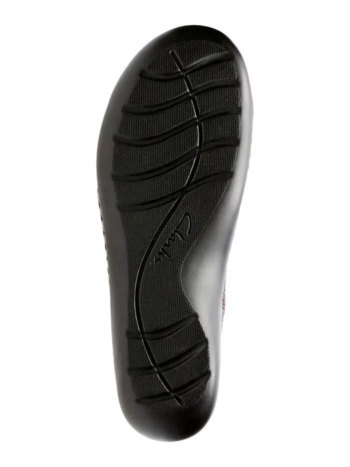 Мокасины женские Clarks Ashland Lane, на плоской подошве — изображение 5 из 5, красное дерево