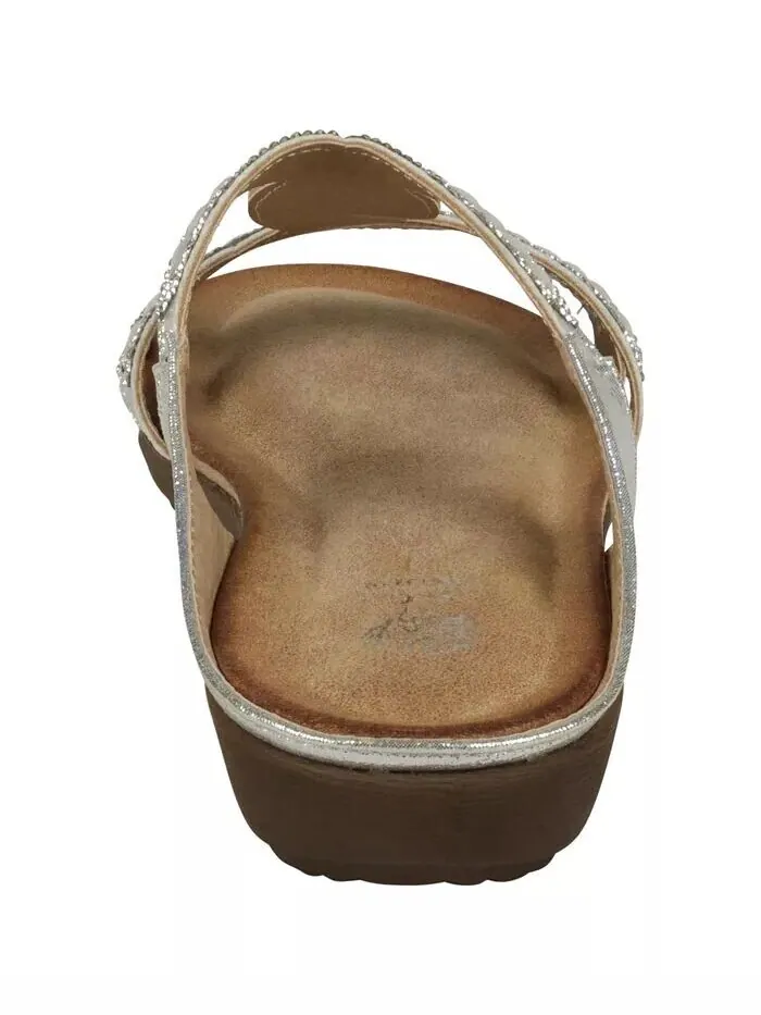 Женские шлепанцы с украшением Alora на плоской подошве GC Shoes — изображение 3 из 5, серебряный