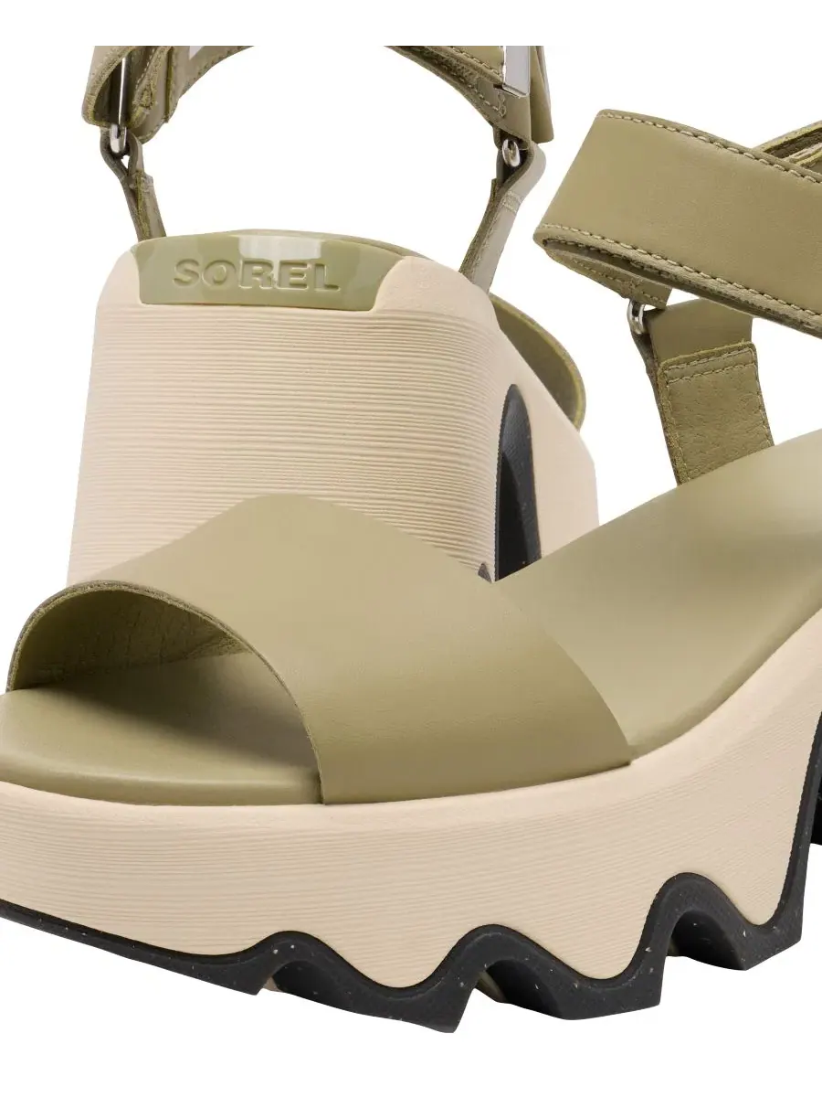 Сандалии Kinetic Aura Y-Strap Sorel, Dusty Twill/Gum — изображение 10 из 10