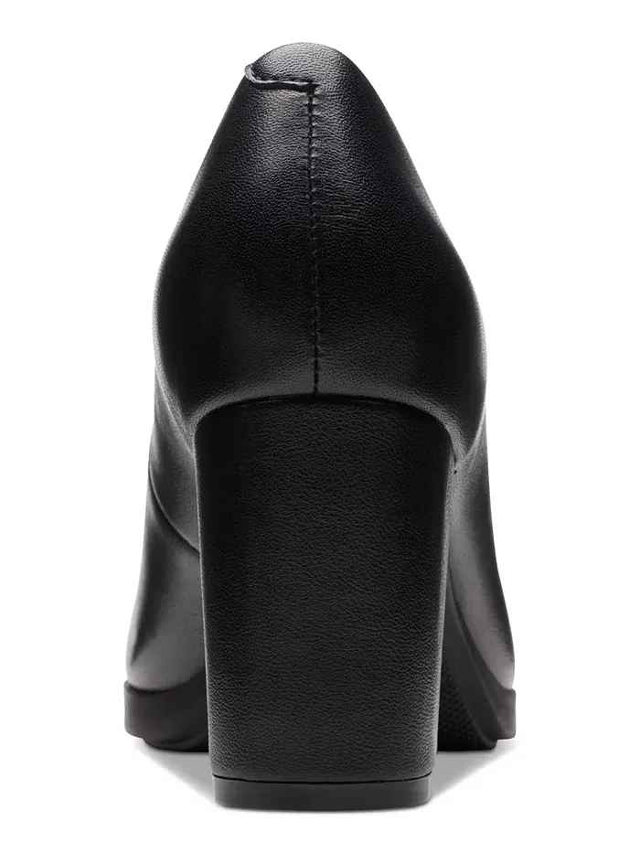 Туфли-лодочки женские Clarks Bayla Skip Slip-On на платформе — изображение 4 из 8, черный