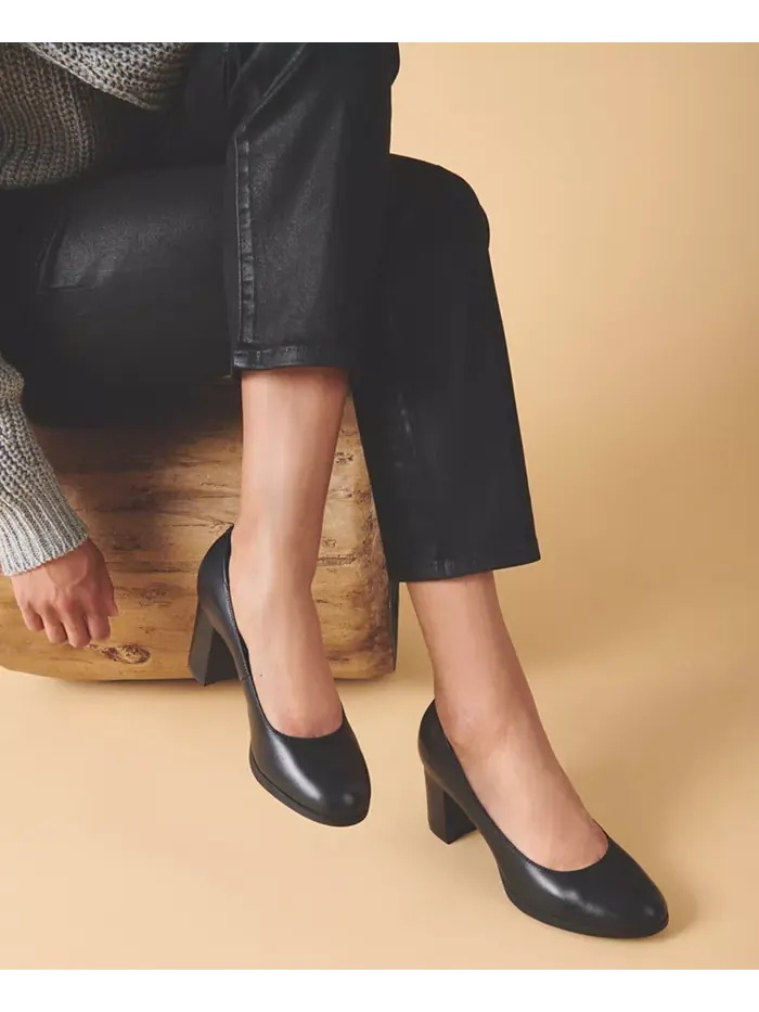 Туфли-лодочки женские Clarks Bayla Skip Slip-On на платформе — изображение 7 из 8, черный