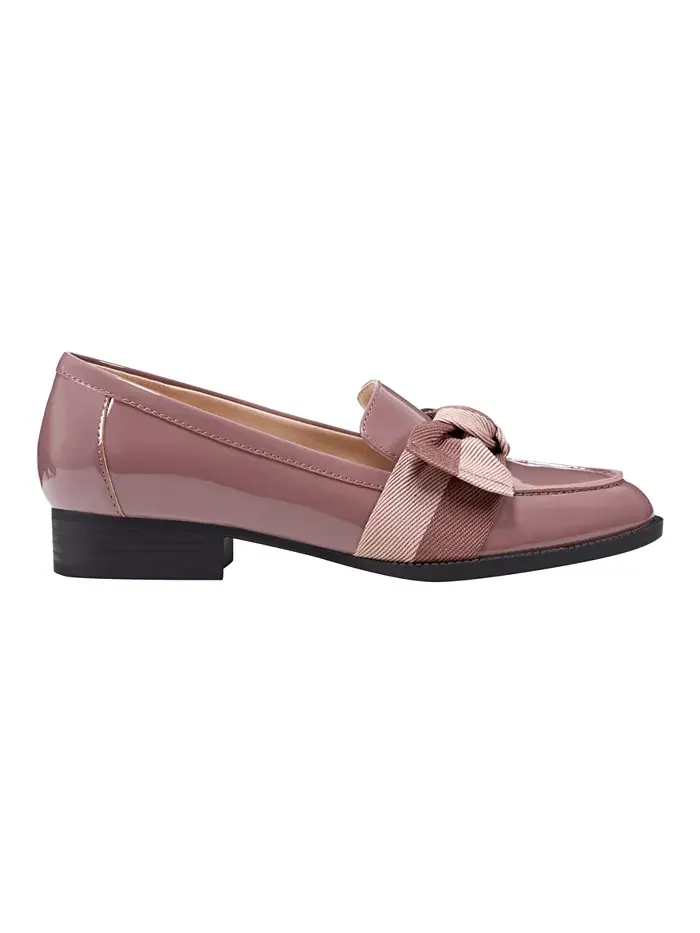 Женские лоферы Lindio Bow Slip On с бантом Bandolino — изображение 2 из 5