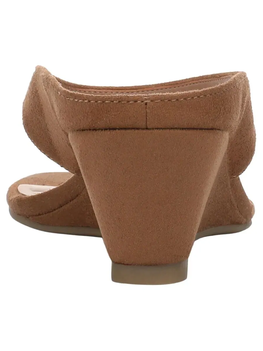 Женские сандалии на танкетке Carliee Thong Wedge Sandals I.N.C. International Concepts — изображение 3 из 6, коричневый