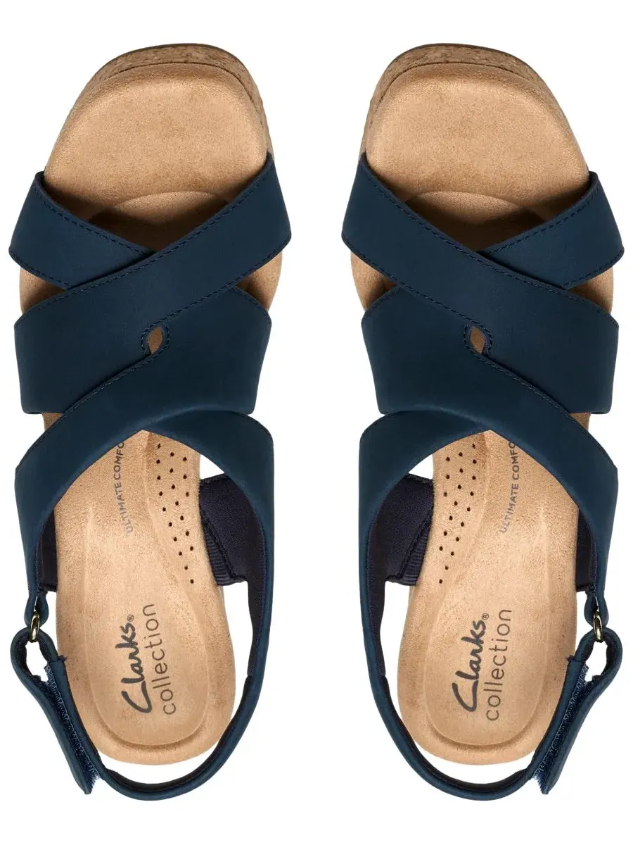 Сандалии женские Clarks Nerisa Grace на танкетке, темно-синий нубук — изображение 6 из 8