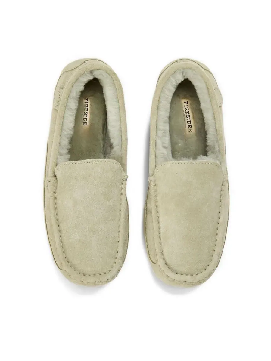 Мужские мокасины Fireside By Dearfoams Melbourne из натуральной овчины — изображение 3 из 5, трава