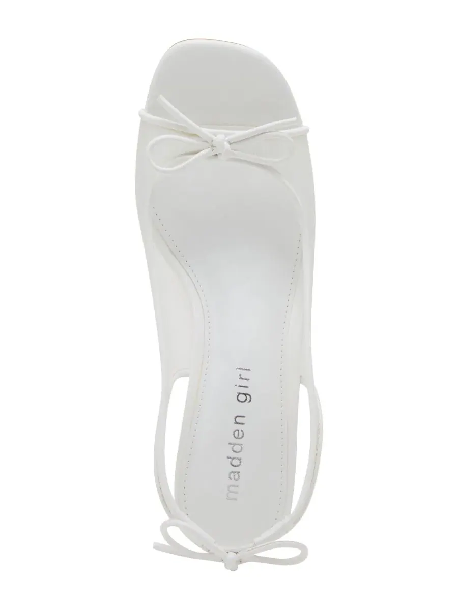 Босоножки на каблуке с бантом Gala Slingback Madden Girl — изображение 4 из 7, белый