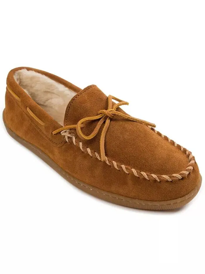 Мужские широкие тапочки на твердой подошве с ворсовой подкладкой Minnetonka — изображение 1 из 3, коричневый
