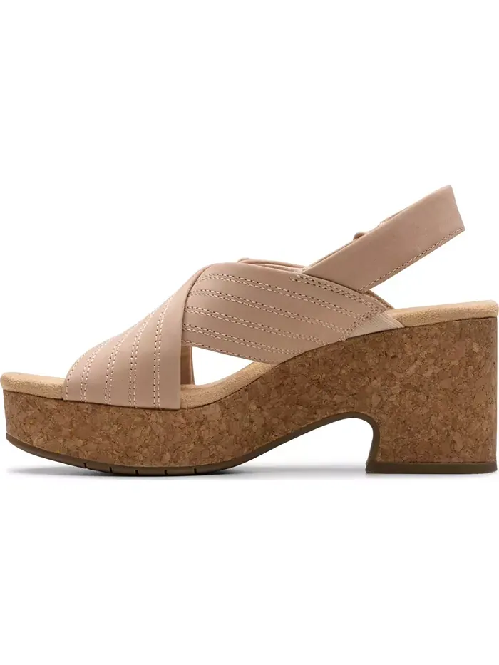 Босоножки Clarks Nerisa West Buckle Wedge Sandals, на танкетке — изображение 3 из 8, бежевый/бежевый