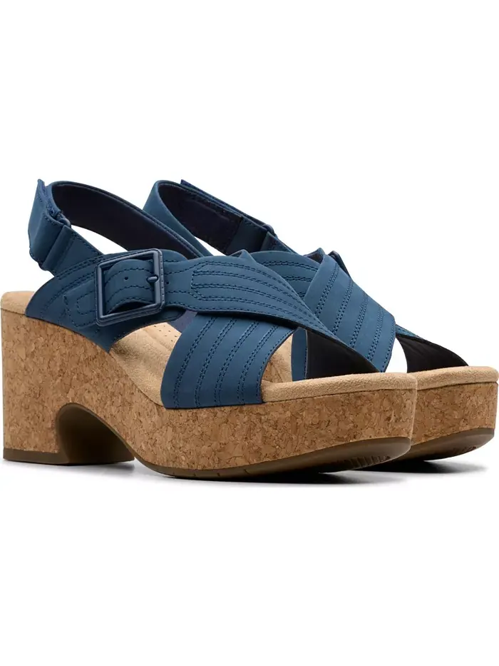 Сандалии Clarks Nerisa West на платформе с ремешками и пряжкой — изображение 5 из 8, темно-синий