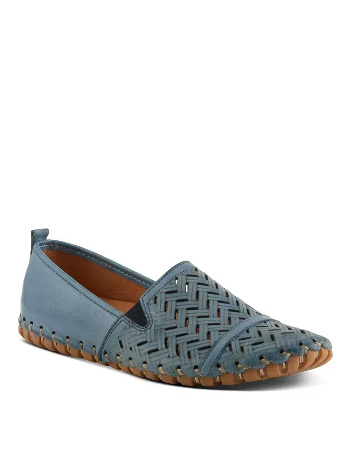 Kapri Flexible Leather Loafer с ажурной деталью и съемной стелькой с поддержкой свода стопы Spring — изображение 1 из 6