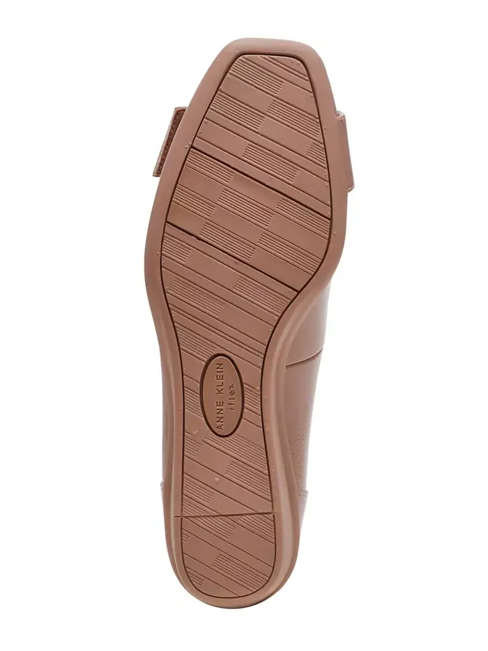 Женские туфли Wyatt Buckle на танкетке Anne Klein — изображение 5 из 7, нудовый