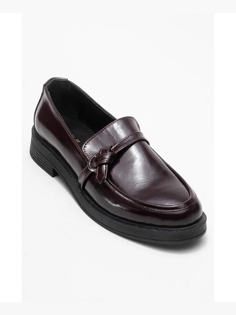 Женские туфли Forever & Always: кожаные лоферы Galea с пряжкой Forever & Always Shoes