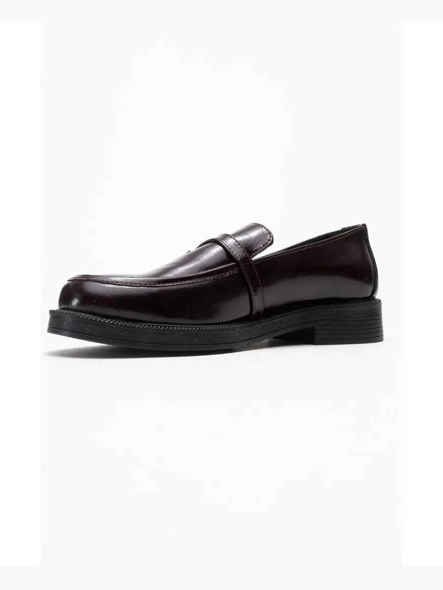 Женские туфли Forever & Always: кожаные лоферы Galea с пряжкой Forever & Always Shoes — изображение 4 из 6, бордовый