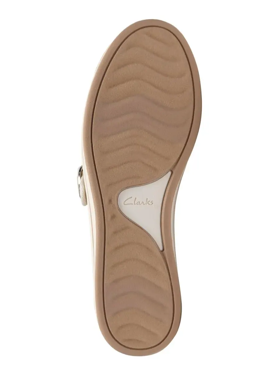Балетки женские Clarks Breeze Janey, с закругленным носком — изображение 5 из 6, бежевый