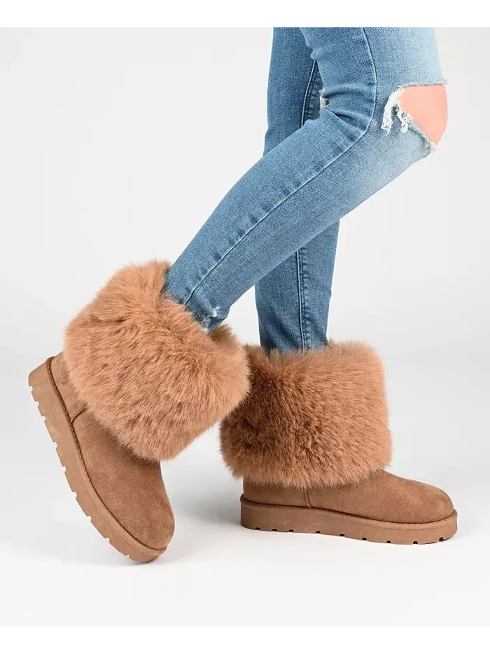 Женские сапоги Shanay Lug Sole Faux Fur для холодной погоды Journee Collection — изображение 6 из 6, бежевый