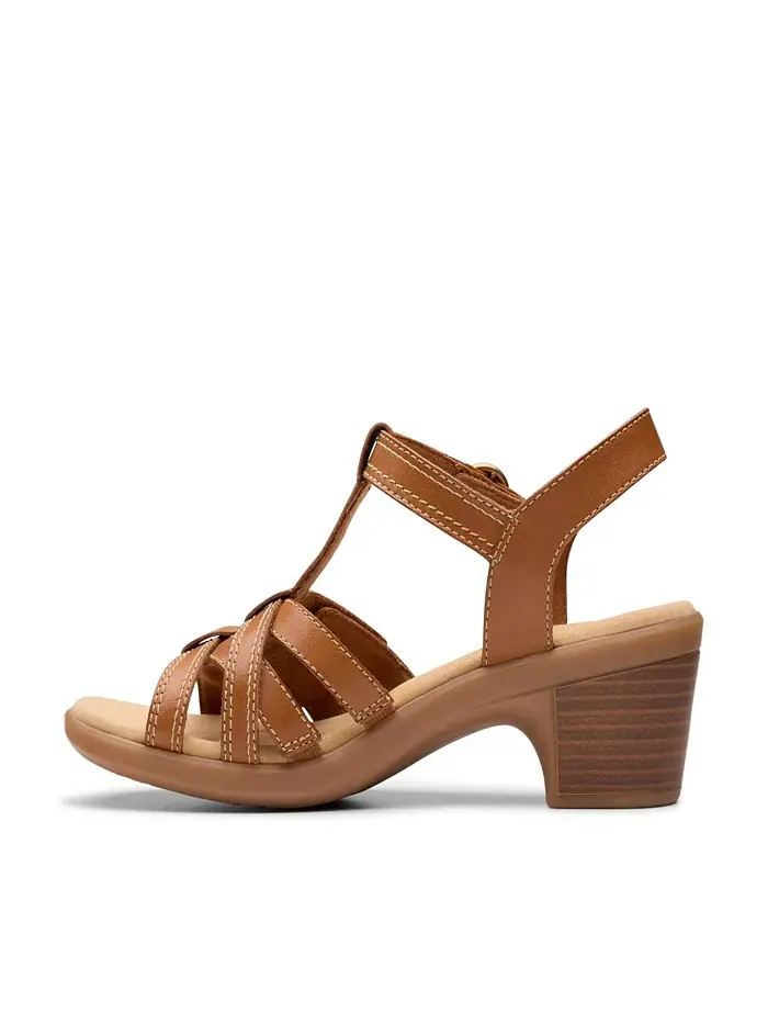 Босоножки Clarks Emily2 Rose на устойчивом каблуке из кожи — изображение 6 из 7, бежевый