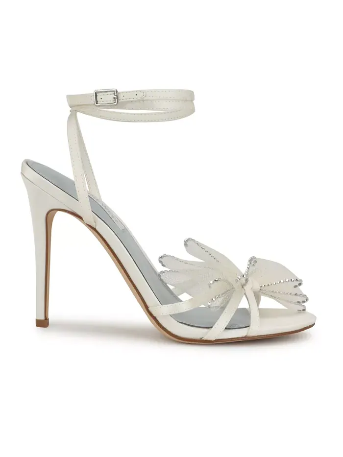 Женские свадебные босоножки на шпильке Minky с меховой отделкой Nine West — изображение 2 из 5, белый