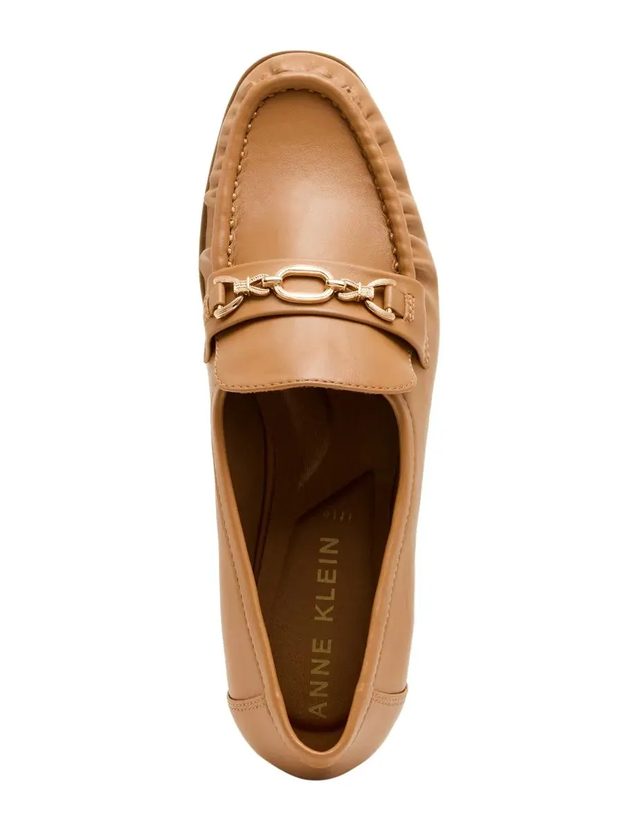 Женские лоферы Better Rouched без шнурков Anne Klein — изображение 4 из 10, верблюжий