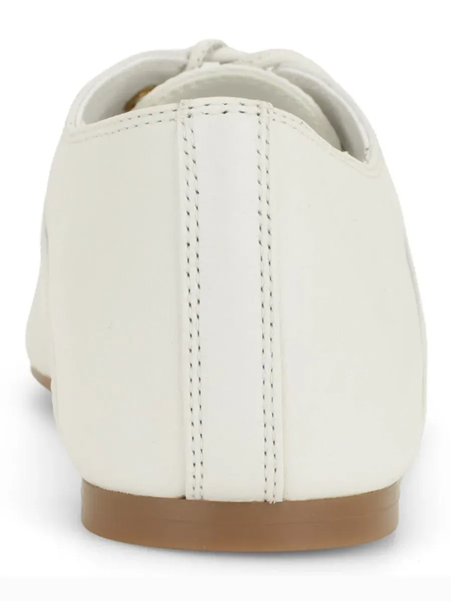 Женские туфли-оксфорды Jazzy с кожаным верхом Nine West — изображение 3 из 5, белый