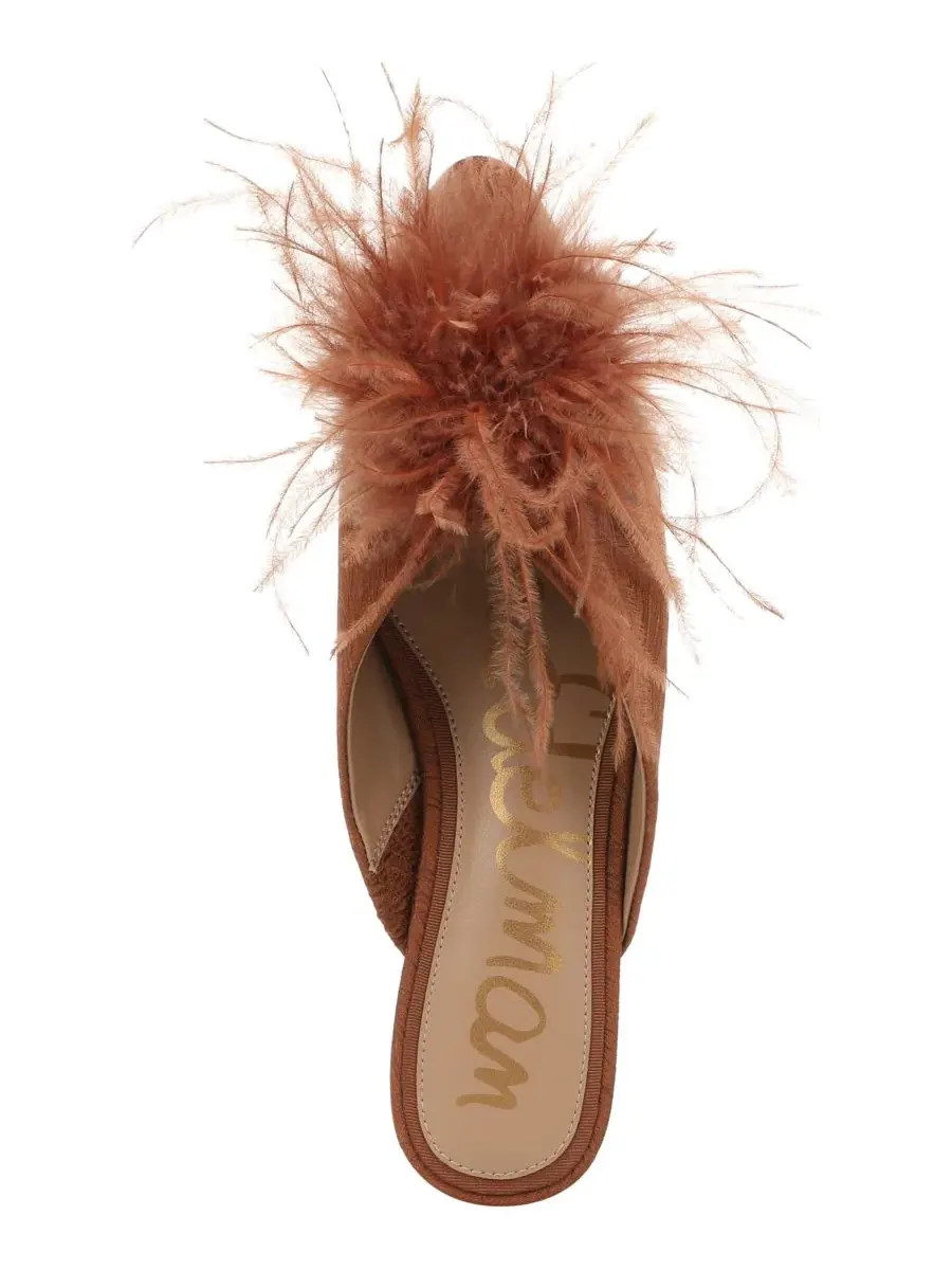 Мюли с перьевой помпой Khai Feather Sam Edelman, Bright Bourbon Satin Fabric — изображение 4 из 5
