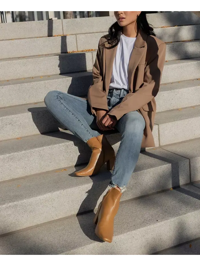 Женские ботильоны Haylinn на устойчивом каблуке Journee Collection — изображение 9 из 9, черный