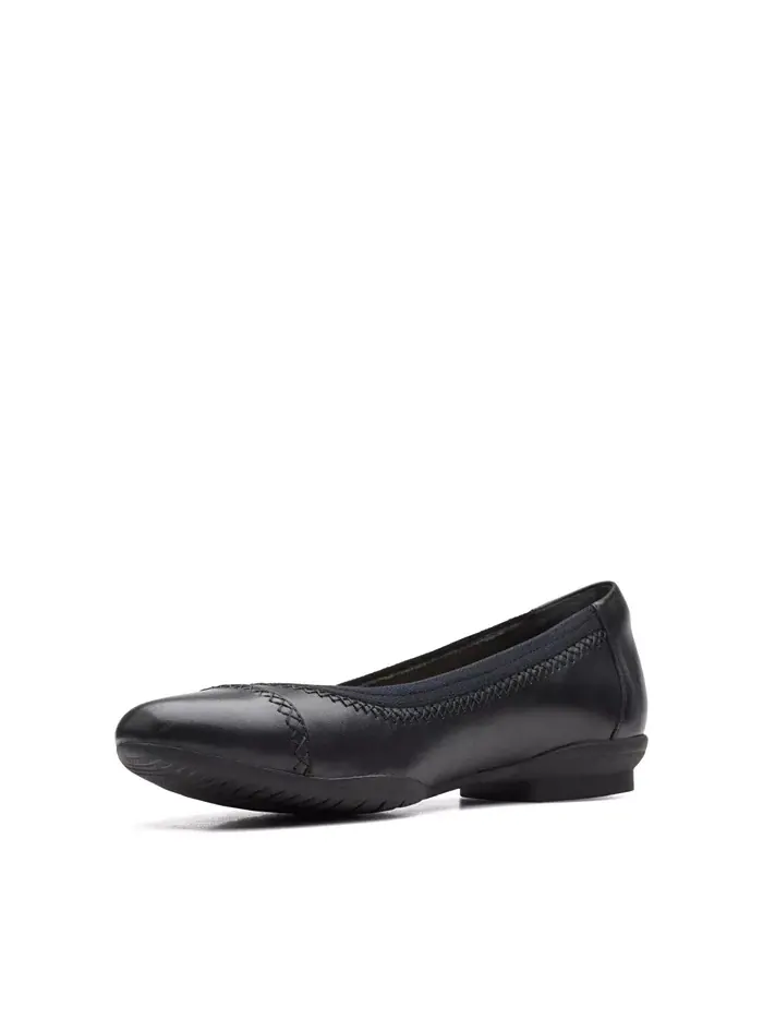 Балетки женские Clarks Sara Bay, кожаные — изображение 2 из 7, черный
