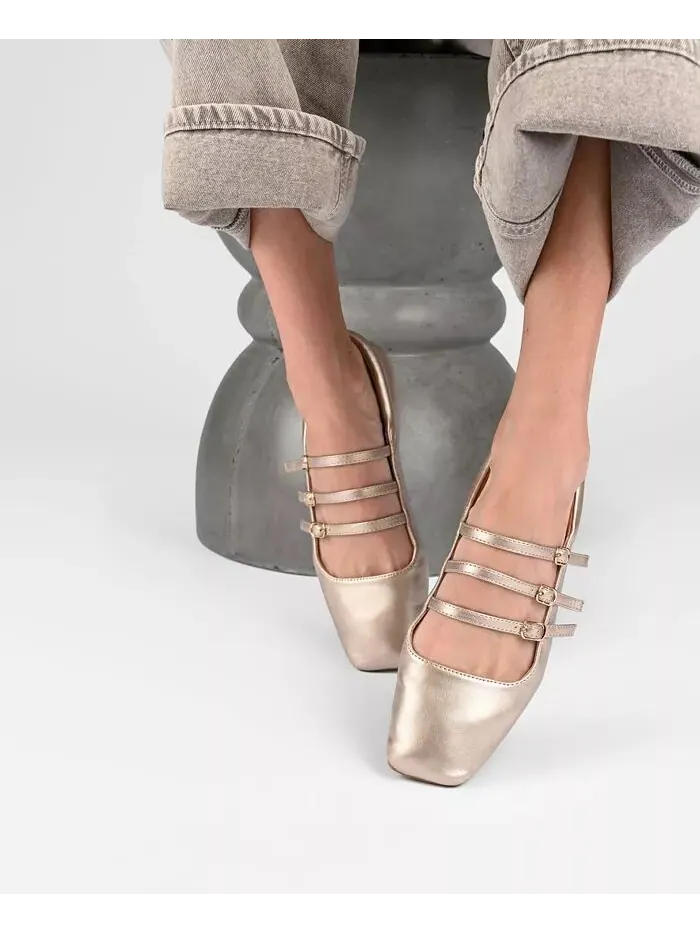 Женские балетки Darlin Multi Strap Mary Jane Square Toe Journee Collection — изображение 6 из 7, золото