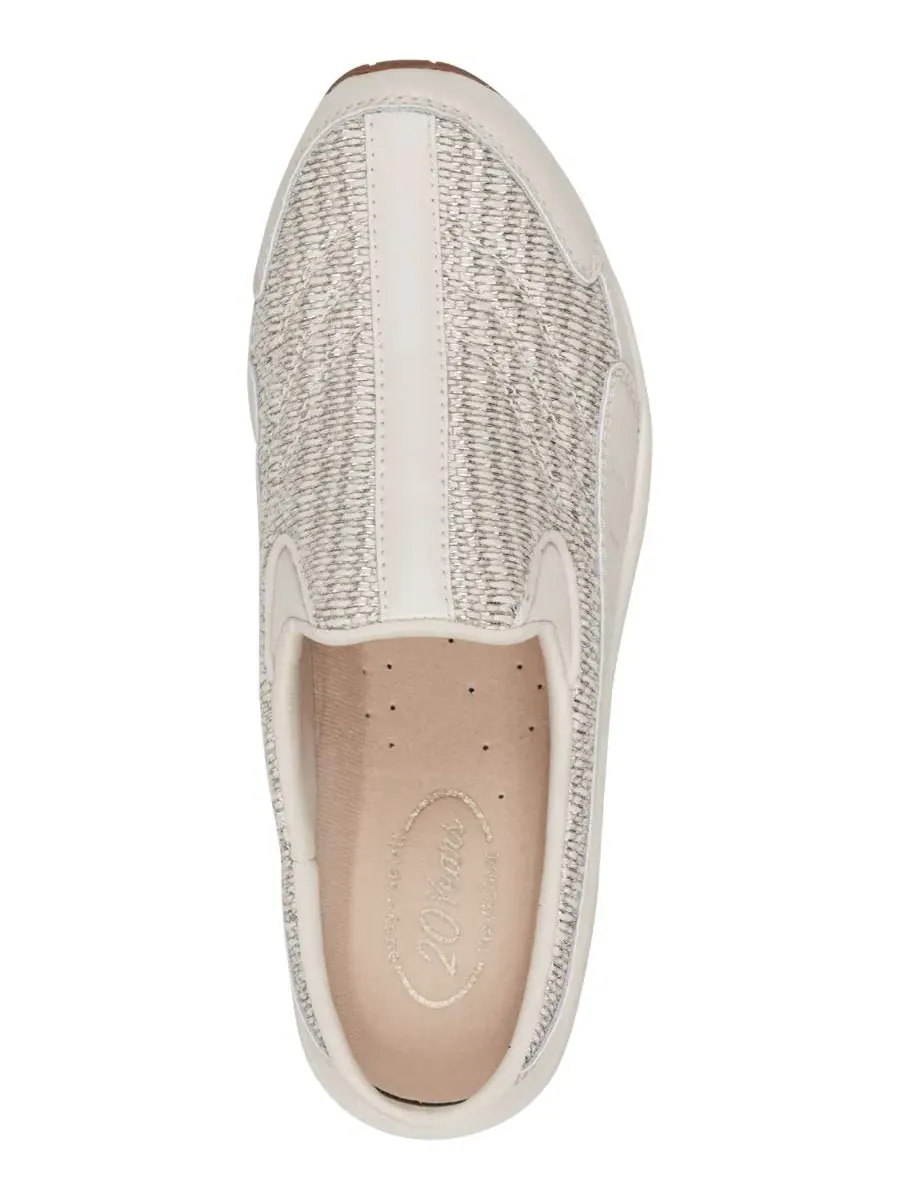Женские мюли Traveltime Slip-On Edition, выпущенные к 20-летию бренда Easy Spirit, айвори — изображение 4 из 5, белый