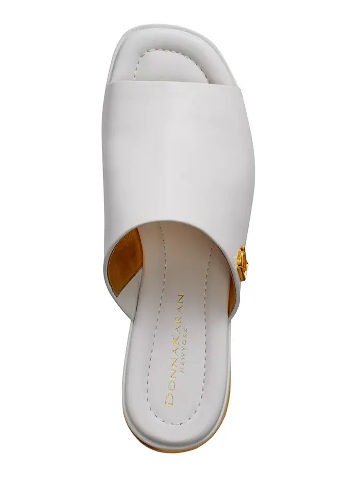 Женские мюли Tinley с открытым носком из кожи Donna Karan New York — изображение 4 из 5, яркий белый