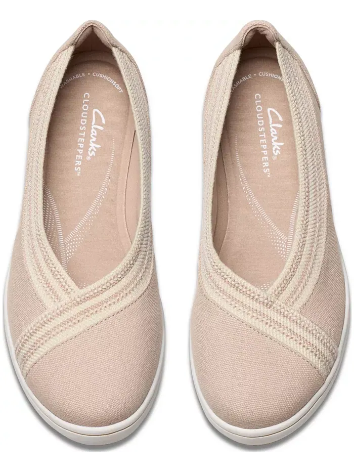 Кроссовки женские Clarks Cloud Steppers Breeze Sky Air, закрытый носок — изображение 7 из 8, песочный