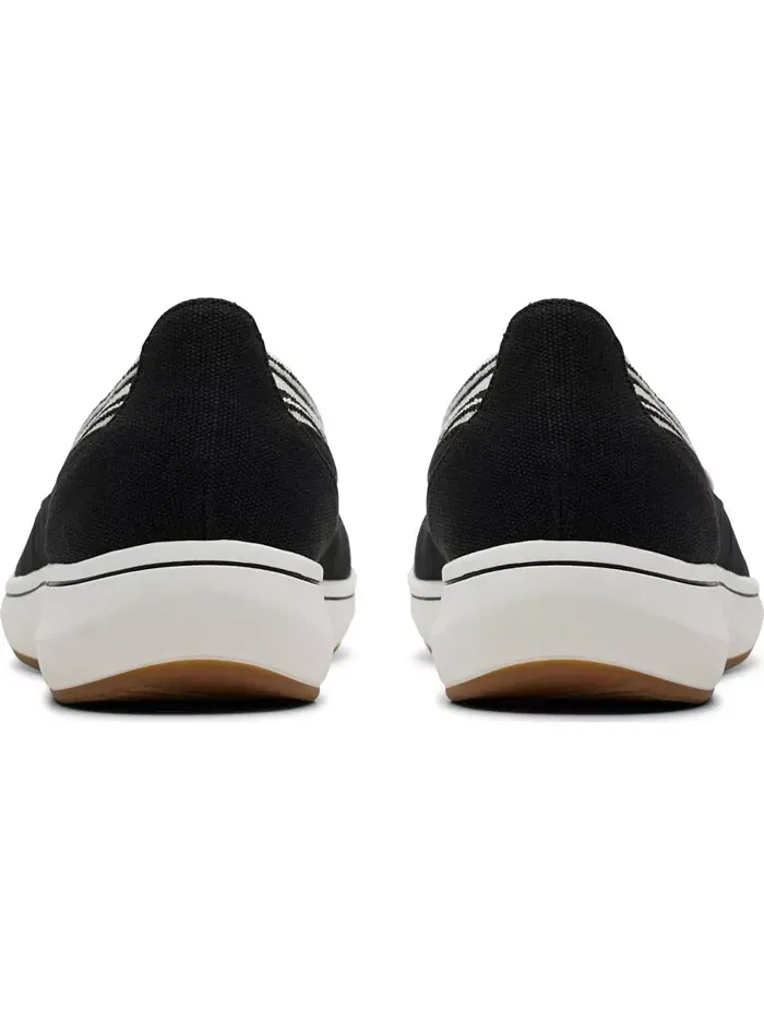 Кроссовки женские Clarks Cloud Steppers Breeze Sky Air, закрытый носок — изображение 6 из 8, черный