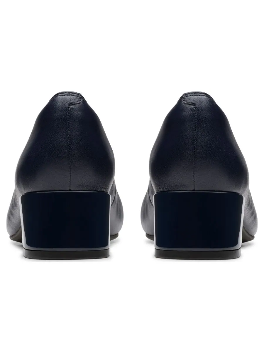 Слипоны женские Clarks Iridessa May, кожаные — изображение 3 из 5, темно-синий