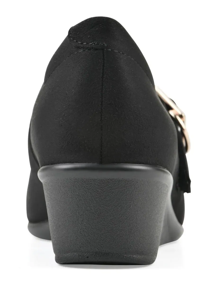 Туфли-мэри джейн на танкетке Bolford Black Fabric Cliffs by White Mountain — изображение 3 из 6, черный