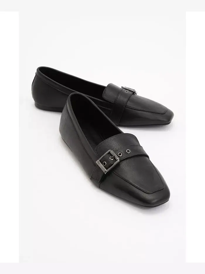 Черные кожаные лоферы на плоской подошве (женские) Forever & Always Shoes — изображение 1 из 3, черный
