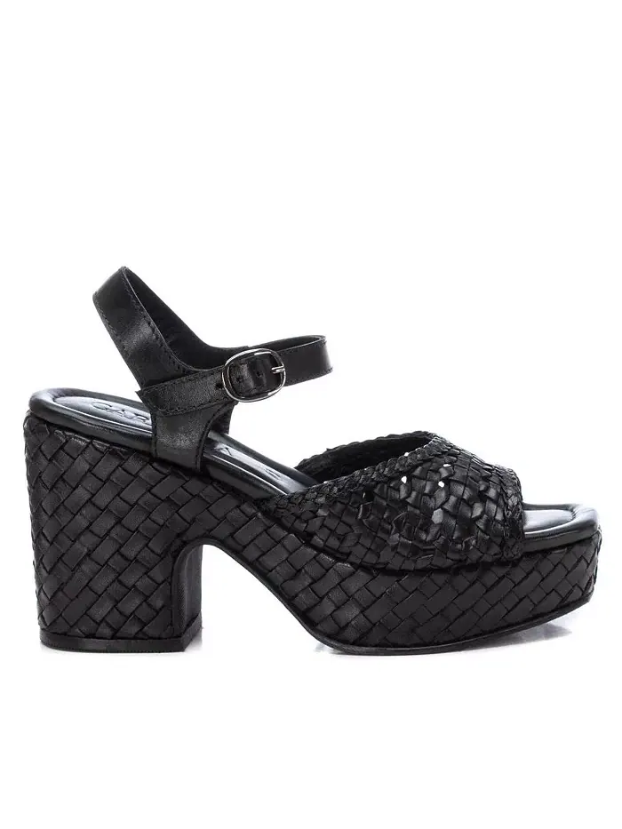 Женские босоножки на каблуке Carmela Leather Collection от XTI — изображение 1 из 4, черный