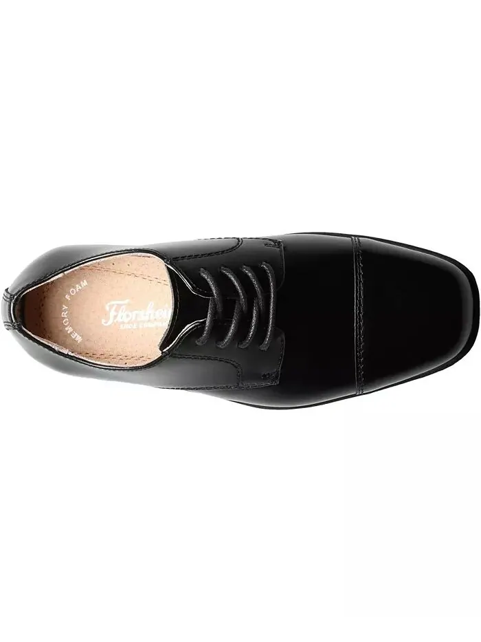 Маленькие мальчики показывают туфли-оксфорды Cap Toe Jr Florsheim — изображение 5 из 7, черный
