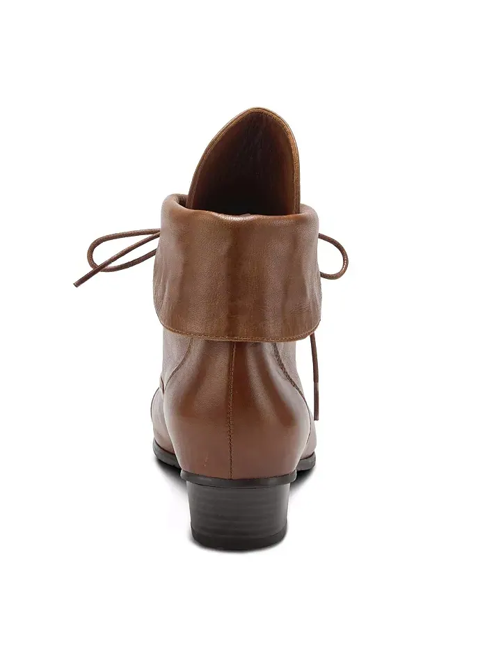Galil Polished Leather Lace-Up Bootie с отложным манжетом и каблуком stacked heel Spring Step — изображение 4 из 6
