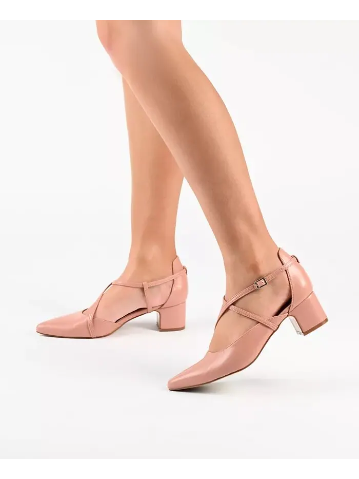 Женские туфли-лодочки Galvinn Crisscross с острым носком Journee Collection — изображение 9 из 9, кость