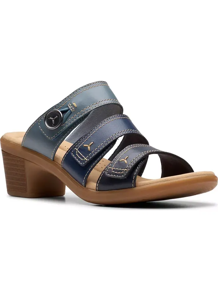 Сандалии женские Clarks Emily2 Adella Block Heel Sandals