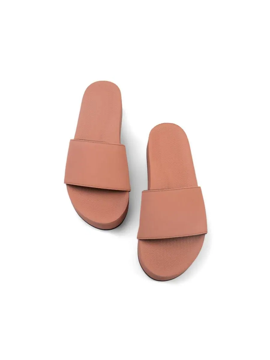 Женские шлепанцы на платформе Indosole — изображение 2 из 3, красный