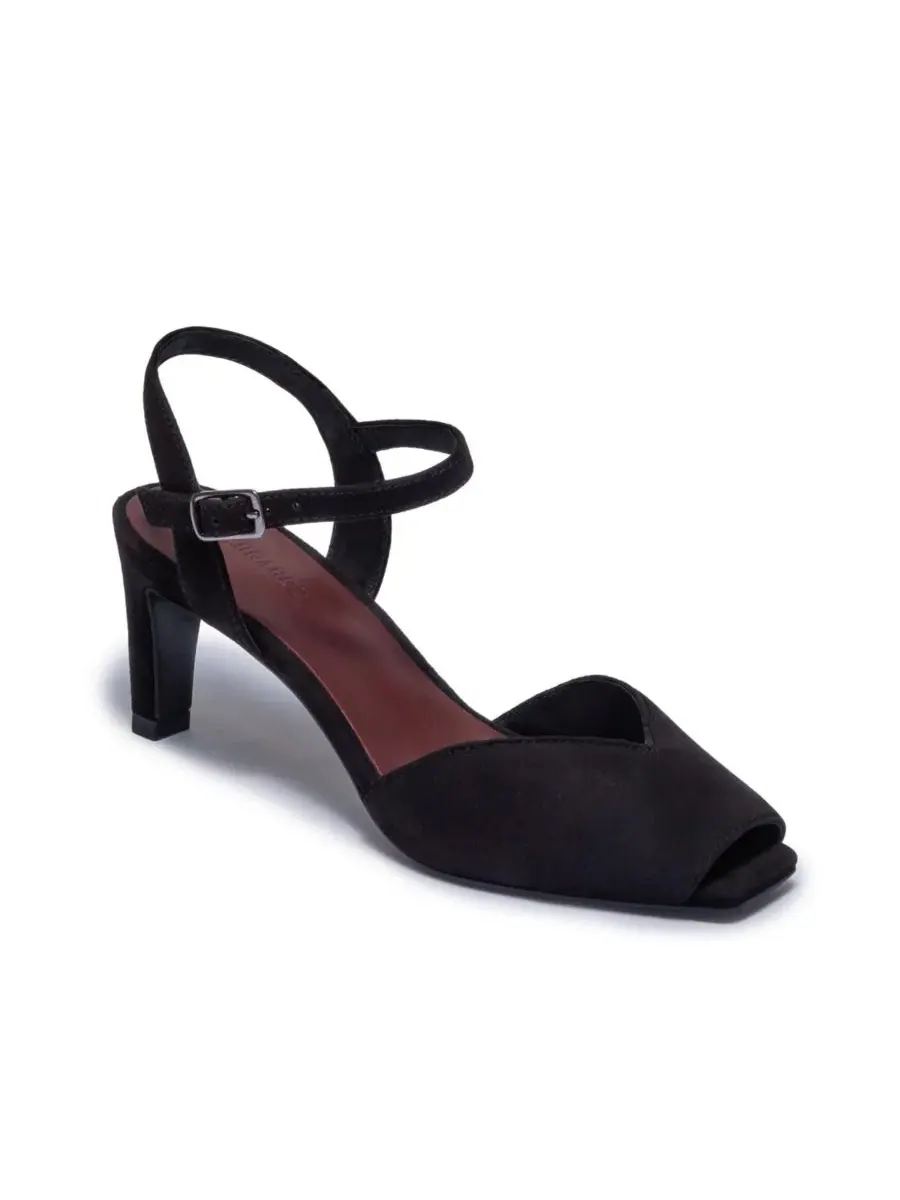 Босоножки на среднем каблуке с закрытым мысом, модель Hartley Bernardo Footwear — изображение 1 из 5, черный