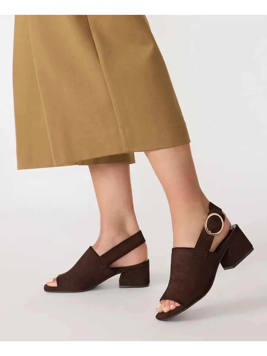 Туфли-лодочки с квадратным носком Maddy Anne Klein, Chocolate Micro — изображение 8 из 8