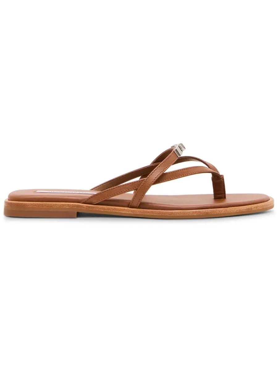 Сандалии-шлепанцы Catalina с пряжкой Steve Madden — изображение 2 из 7, бежевый
