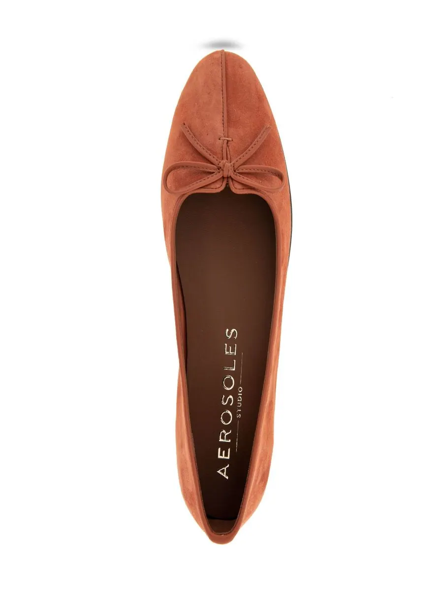 Женские балетки Novia с зауженным носком Aerosoles, Rust Suede — изображение 4 из 6