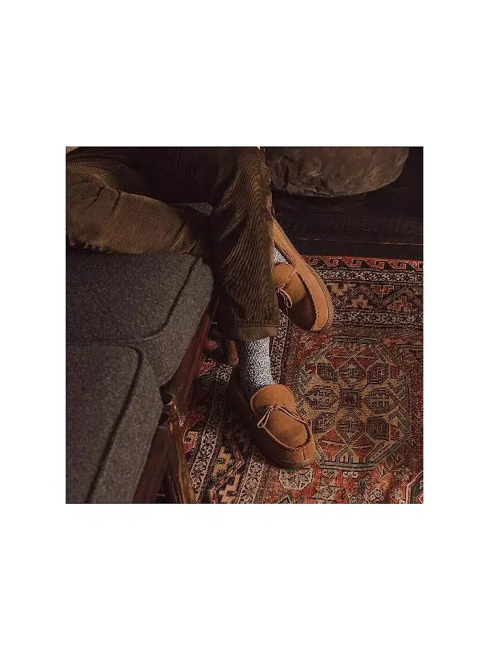 Мужские мокасины-тапочки Paul Printed из берберской замши MUK LUKS — изображение 3 из 7, бежевый