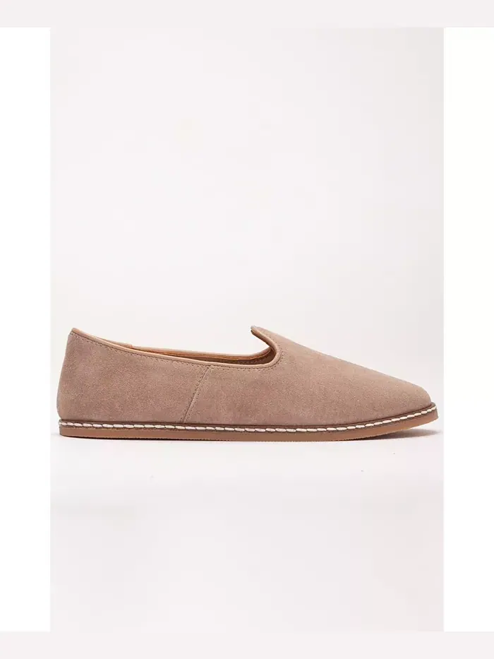Туфли Istanbul Suede Leather Slip On Flats (женские) Epilogue Shoes — изображение 2 из 6, бежевый/бежевый