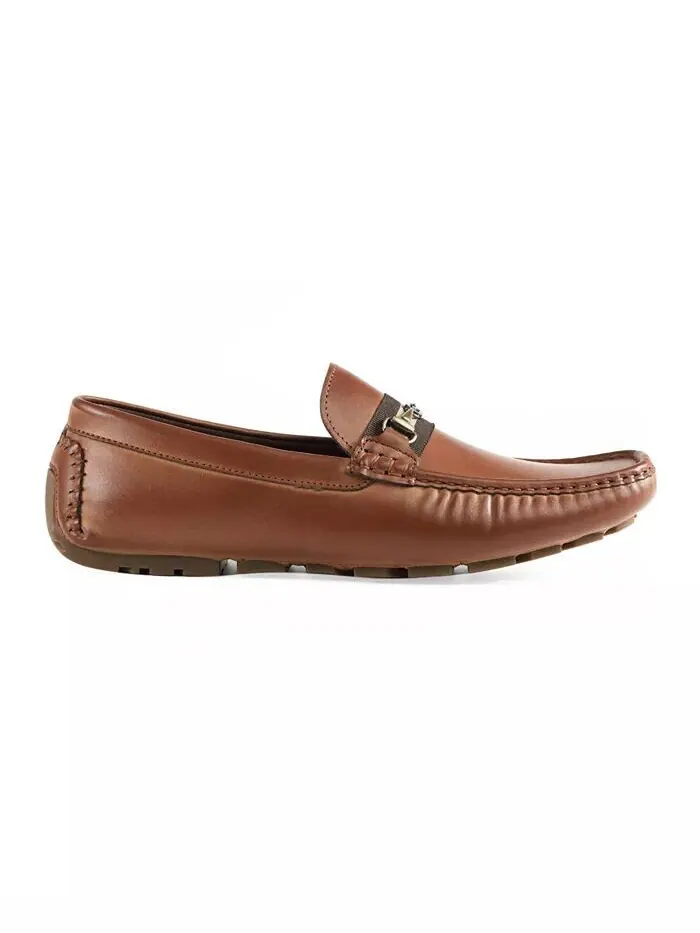 Мужские лоферы Aarav Moc Toe Slip On для вождения GUESS — изображение 2 из 5, коричневый