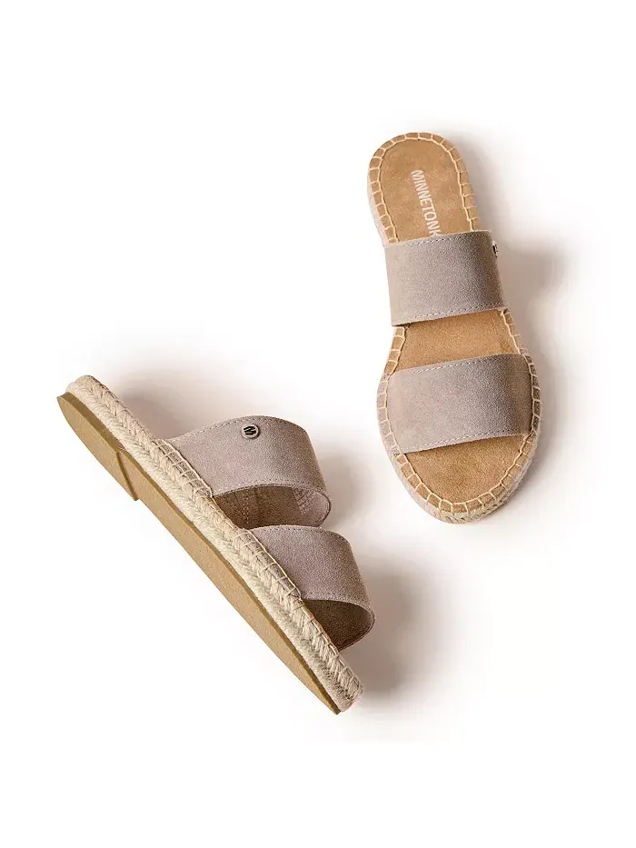 Женские слайдеры Poppie из замши Minnetonka — изображение 6 из 7, тауп